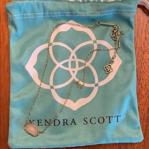 Kendra Scott Elisa Light Pink Necklace
